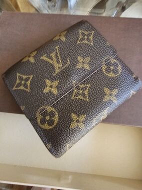 Louis Vuitton Monogram Bifold Wallet - Brown & Gold